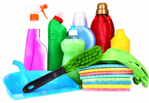 Deep cleaning in Wimbledon for rental property move-out preparation